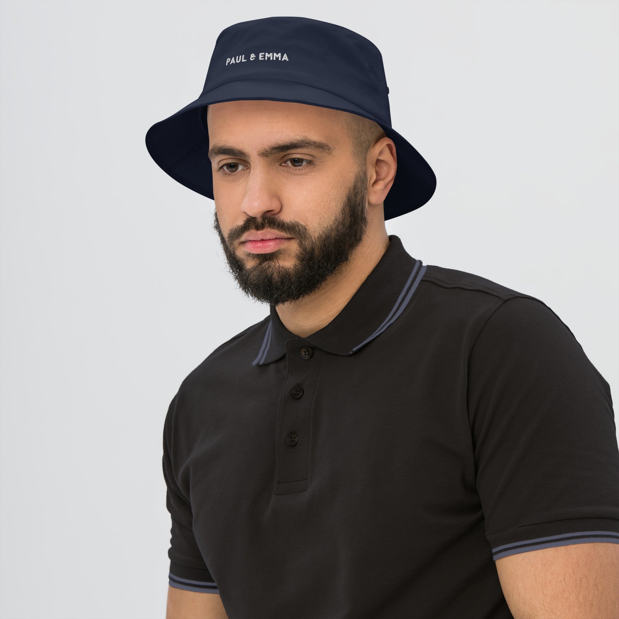 Fischerhut Bucket Hat mit gesticktem Paul Emma Logo - stylischer Hut für Hundebesitzer