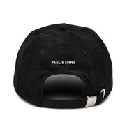 Cord Base Cap mit dog mom Stickerei - verstellbare Baumwoll-Cord-Cap für Dog Moms von Paul Emma