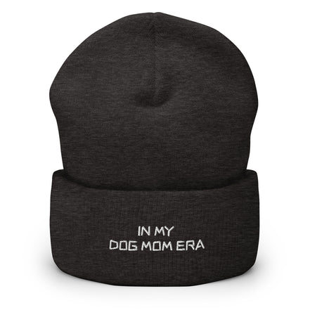 Beanie mit In My Dog Mom Era Stickerei - Paul Emma Strickmütze für Hundebesitzer